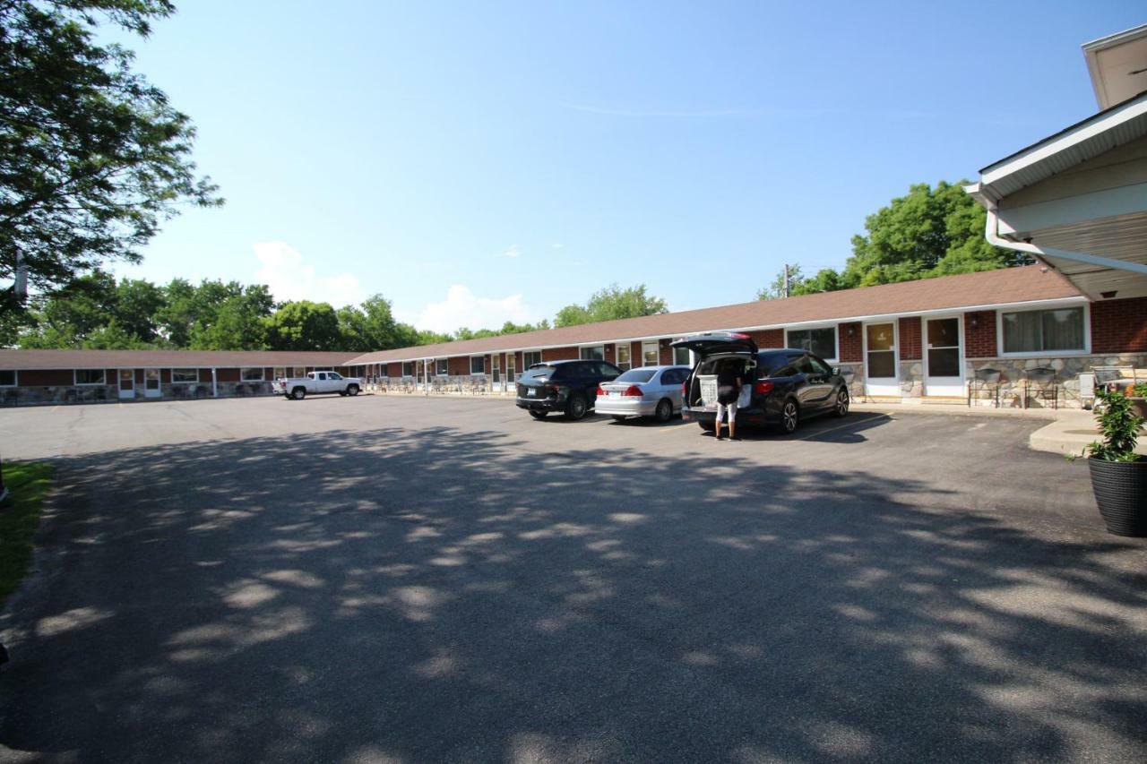 Rogers Motel สมิธส์ฟอลส์ ภายนอก รูปภาพ